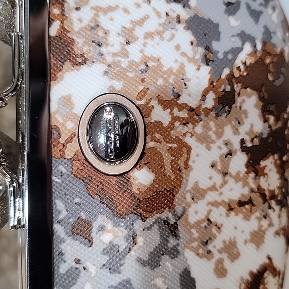 COACH EUC Kisslock Coin Purse - Picture 2 of 4